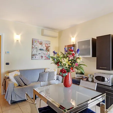 דירה Casa Miradore 600 Mt Dal Mare אימפריה