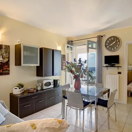 Daire Casa Miradore 600 Mt Dal Mare Imperia